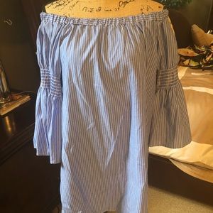 Cute off shoulder dress- never worn!